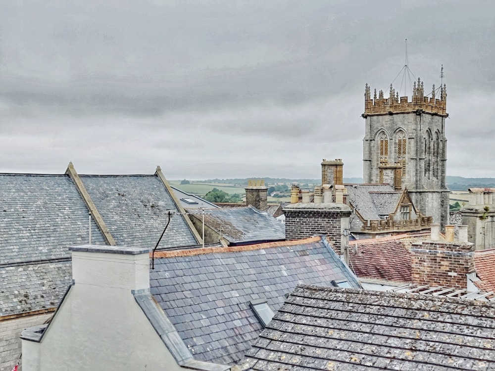 1 Bed Flat - Sleeps 2 - Parking - Wifi