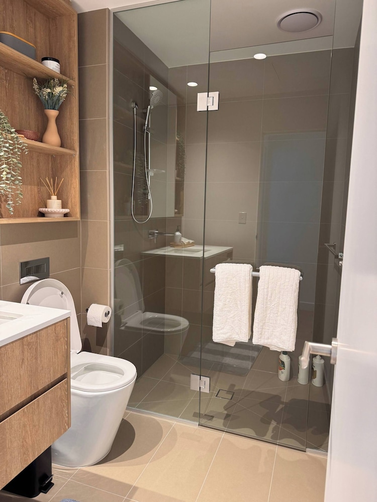 Luxury 2-bedroom Apartment in the Heart of Melbourne