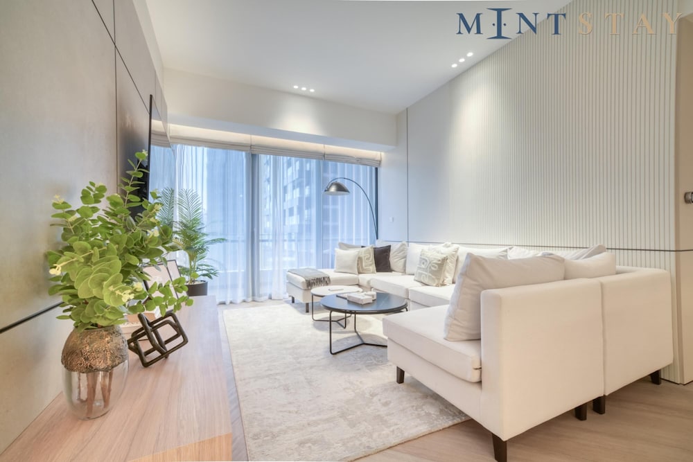Exclusive 2BR Apt With Superb Balcony Marina Views