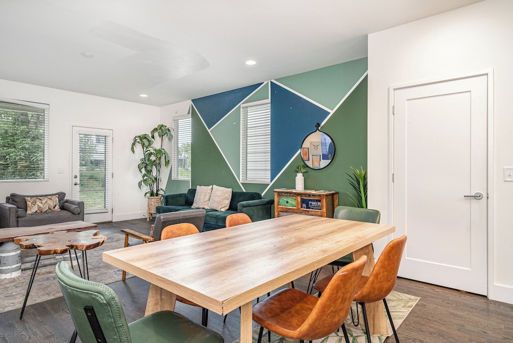 Verde Heights-sleeps 12-in Cumberland Heights
