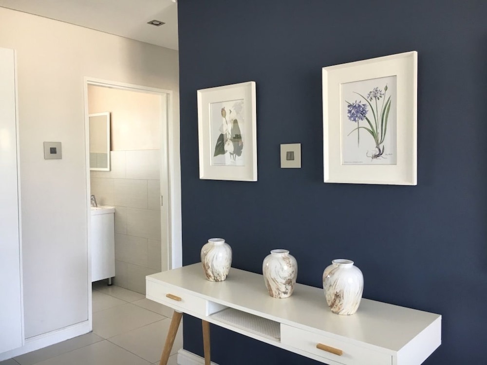 Cascades 2 bed 'FRESH LOOK & GREAT VIEW'