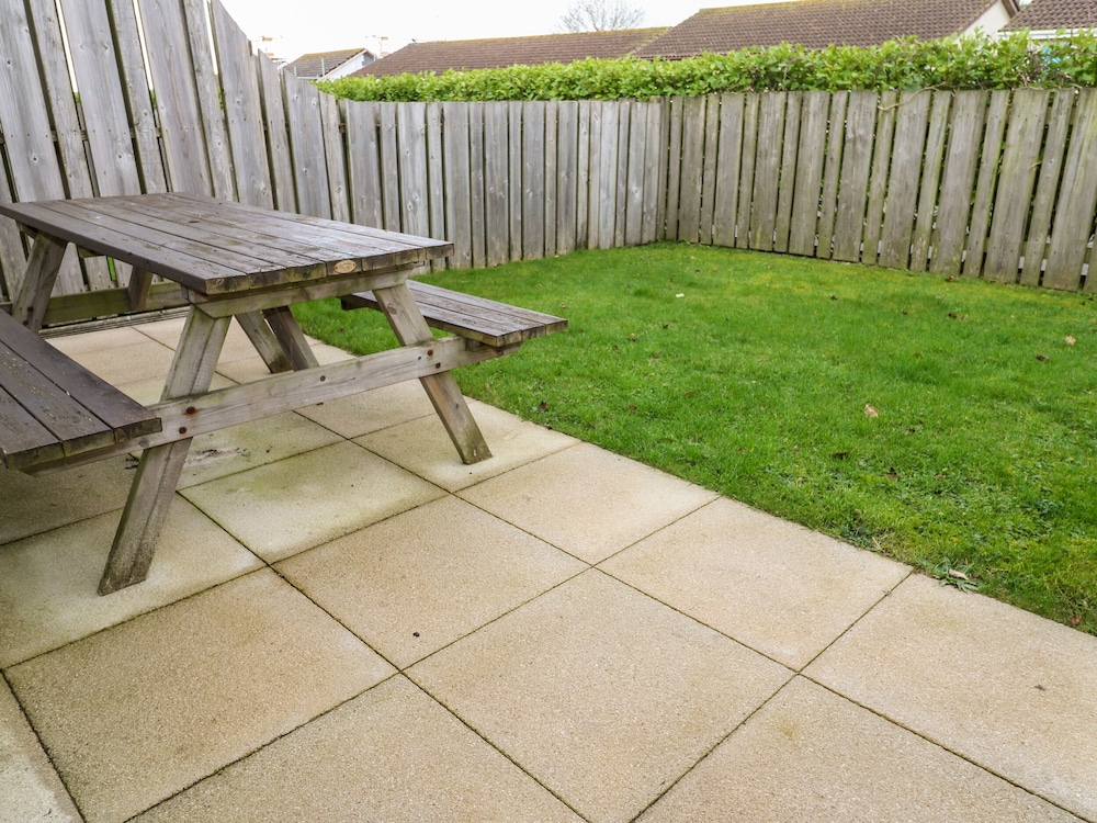 20 Bay Retreat Villas