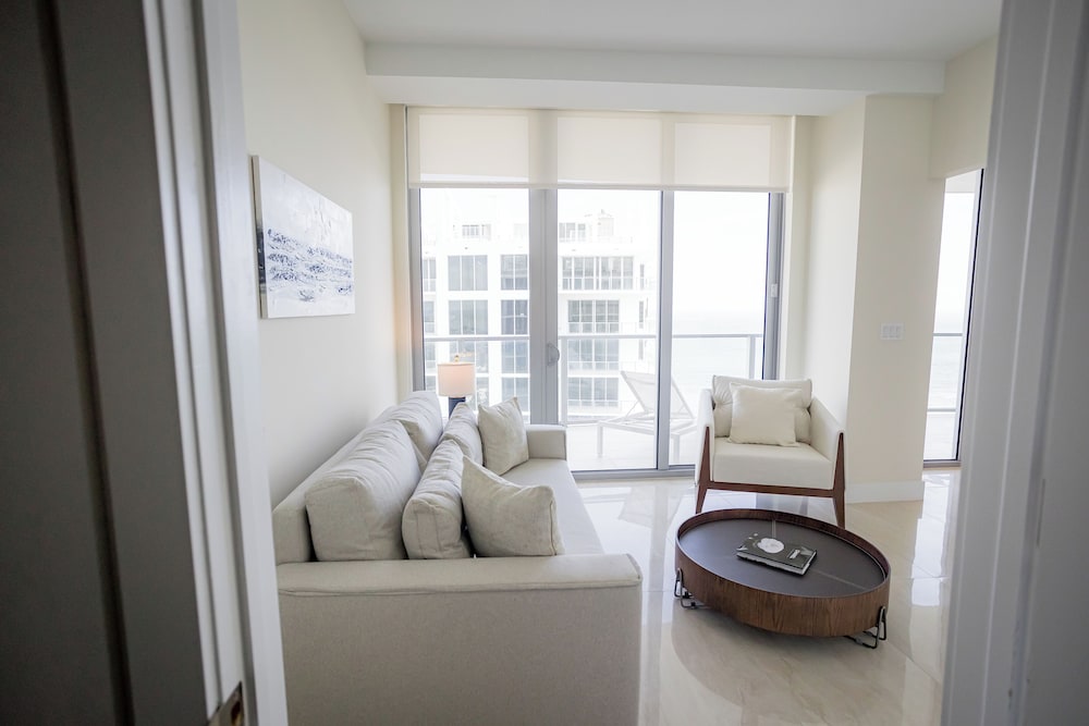 Private Condos at Amrit Ocean Resort