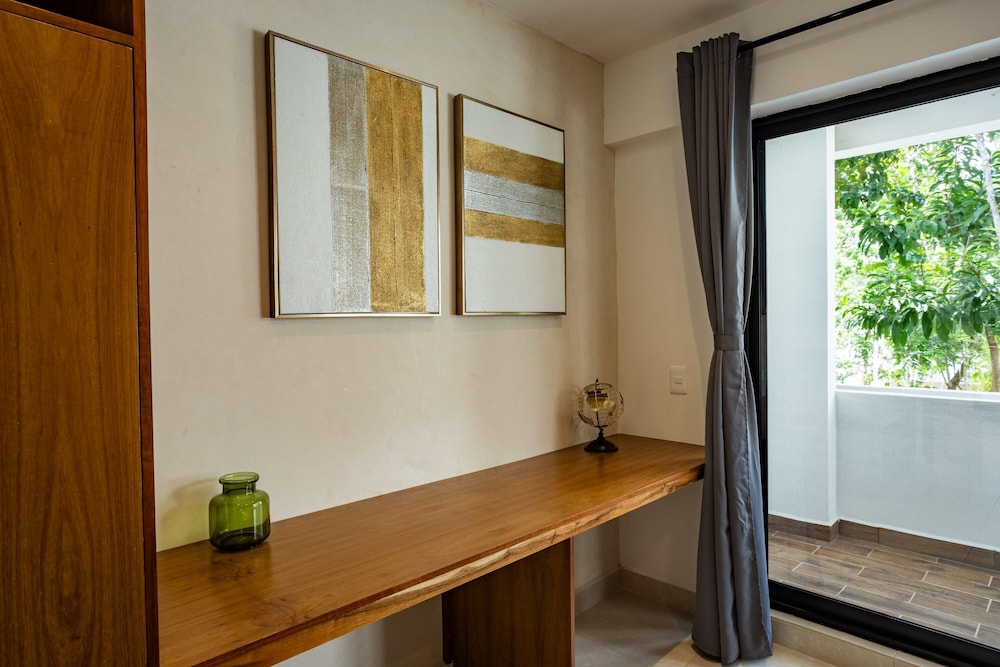 Villa Ek Balam Resort Pool AC Fast Internet