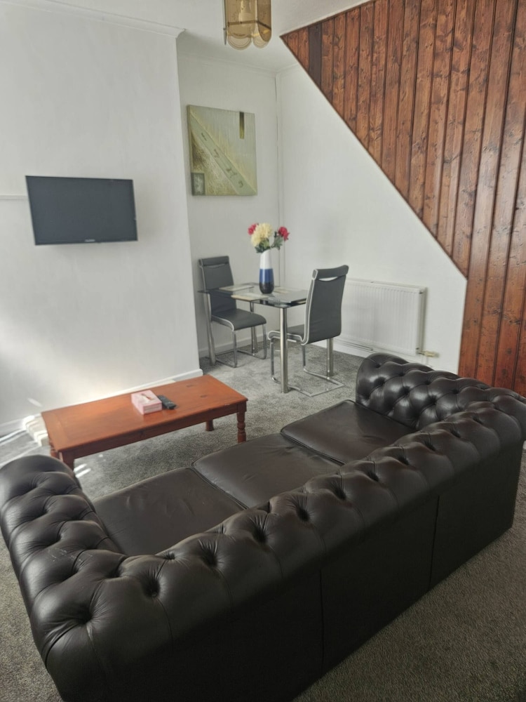 Ad7 Family Guest House