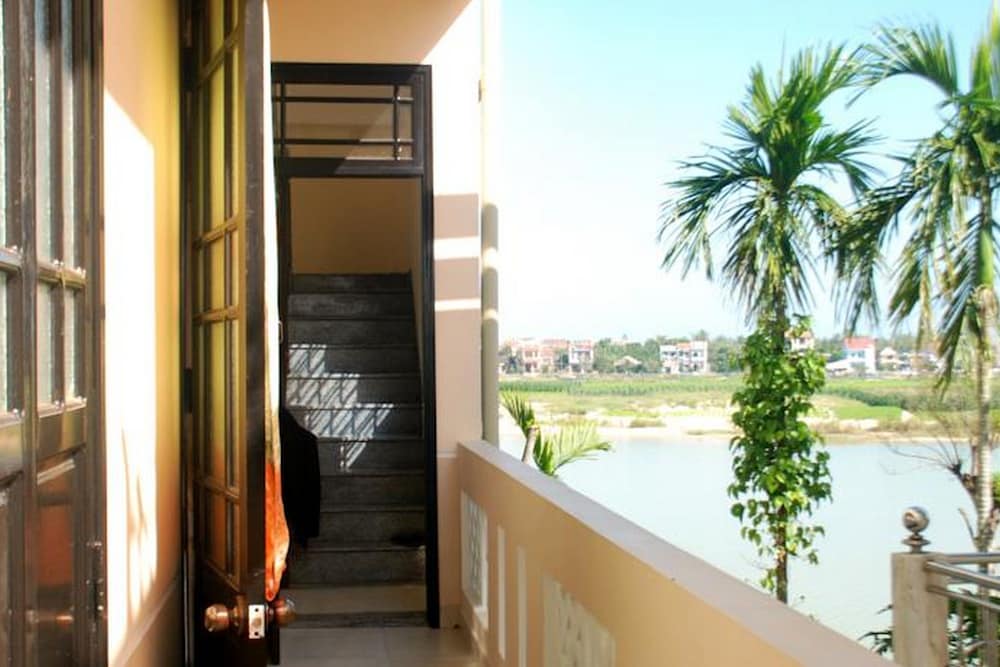 Homeland River Homestay