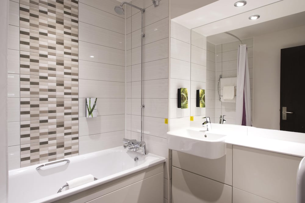 Premier Inn Wells - Somerset, photo 4