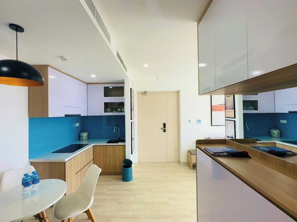 Gold Coast Balcony Serviced Apartment