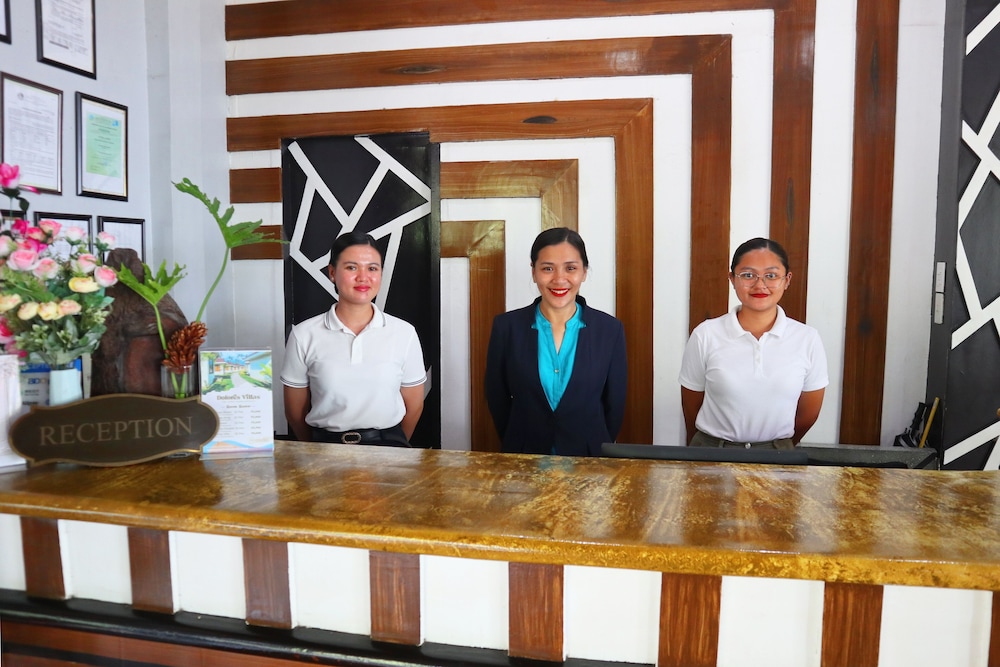 Lobby & Reception