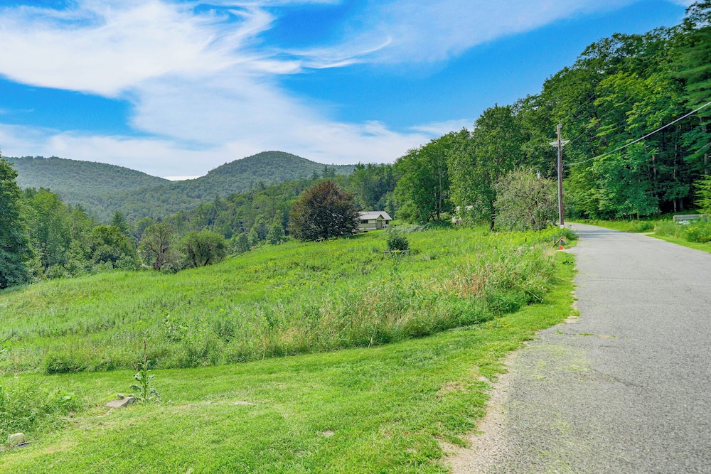Hawley Home w/ Deck & Mtn Views: Swim, Ski & More!