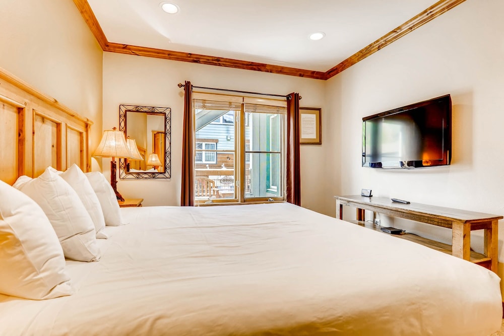 Summit County Vacations - Updated 1br Premier At Black Bear Lodge- Kids Ski Free 1 Bedroom Condo by RedAwning - Property Image 21