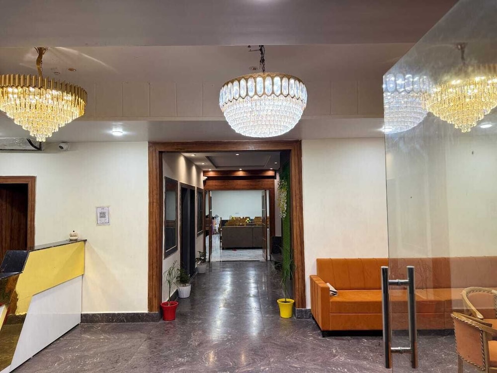 Hotel Grand Lucent