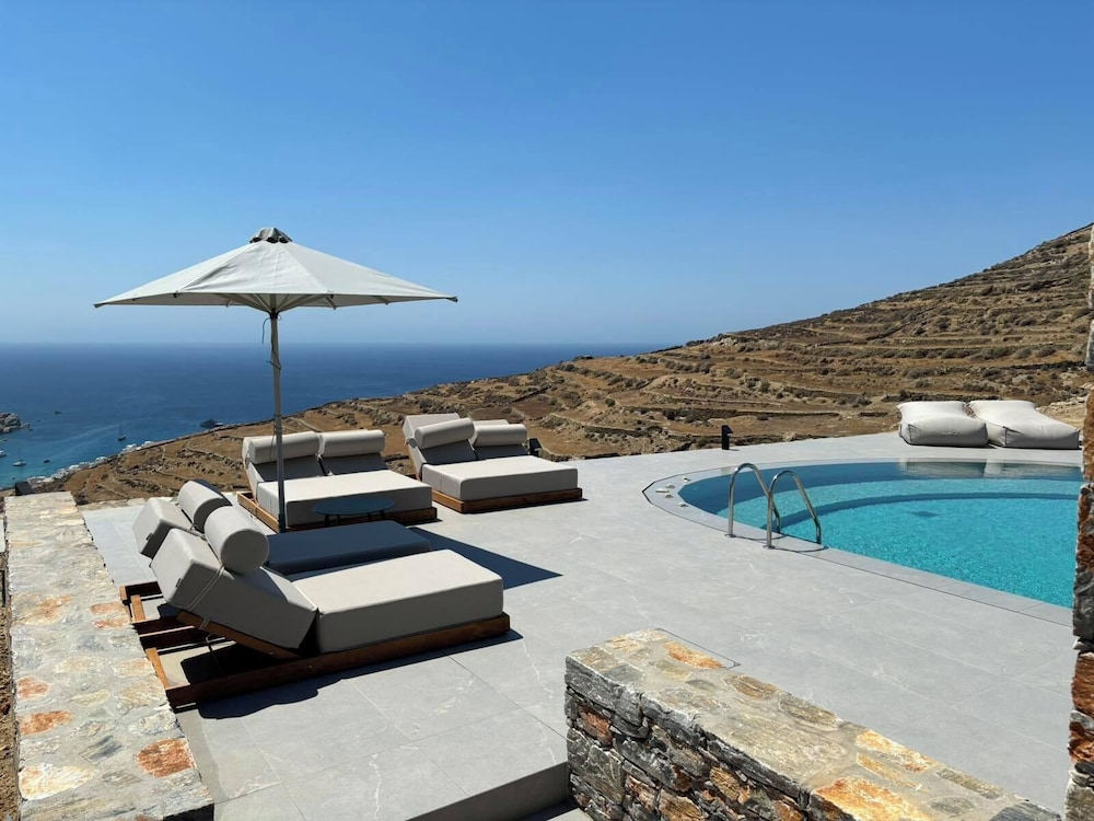 Pentanemi Folegandros