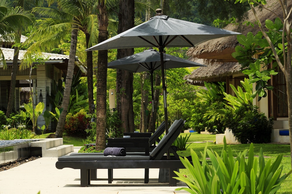 Bangsak Village - Adults Only