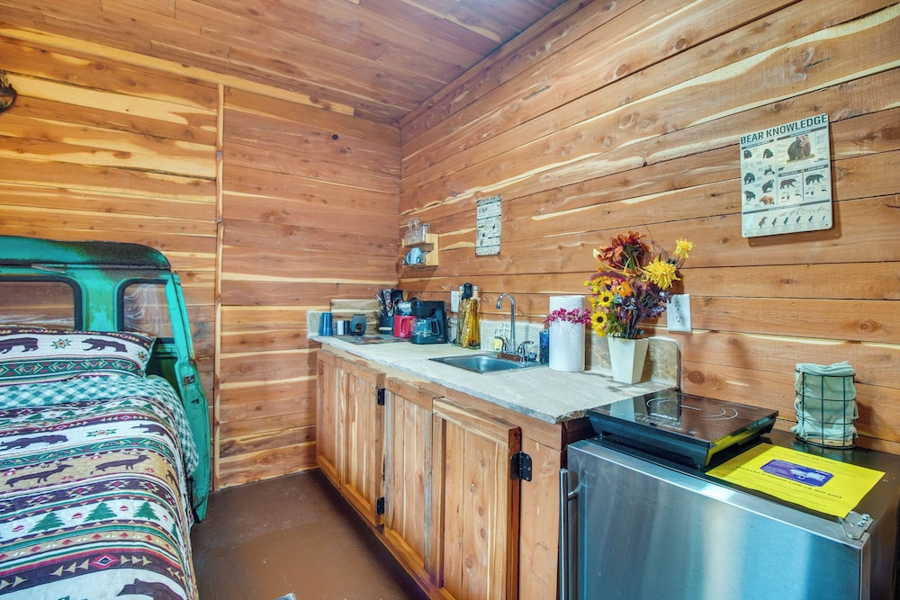 Fish, Hike & More: Ozark Cabin on 300 Acres