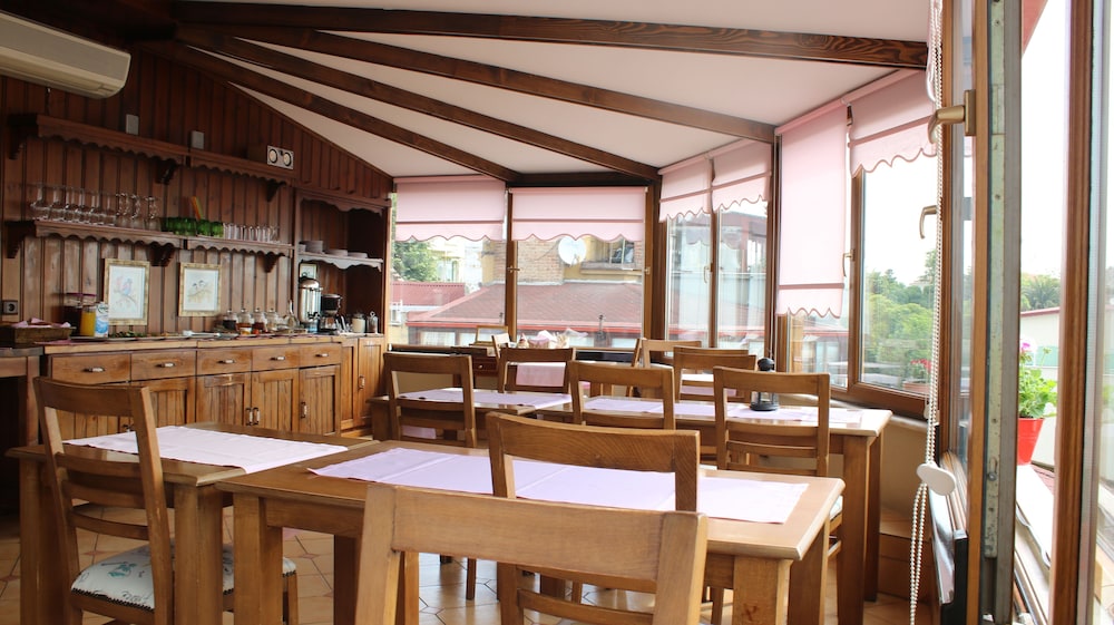 Emine Sultan Otel - Image 30