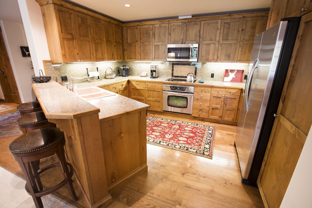 WestWall Lodge - Property Image 28