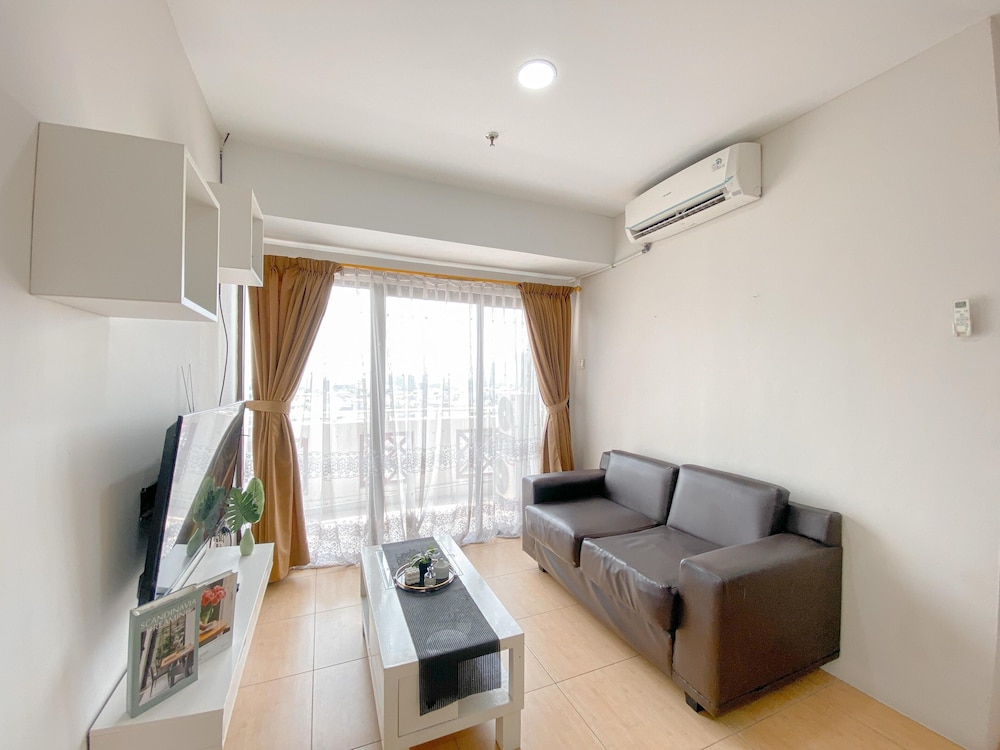 Minimalist and Comfy 2BR Apartment Puri Garden