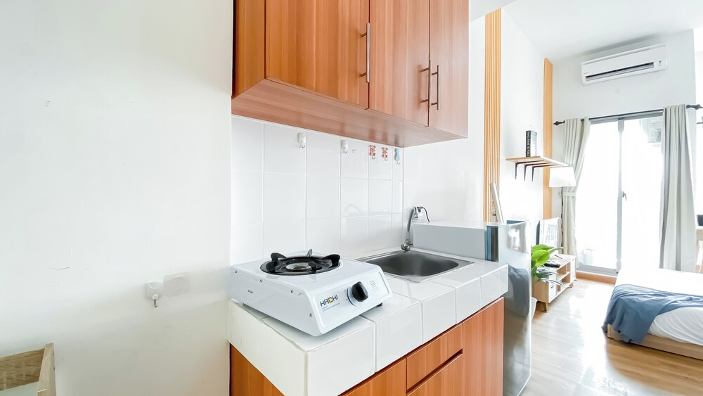 Warm Studio Apartment at M-Town Residence