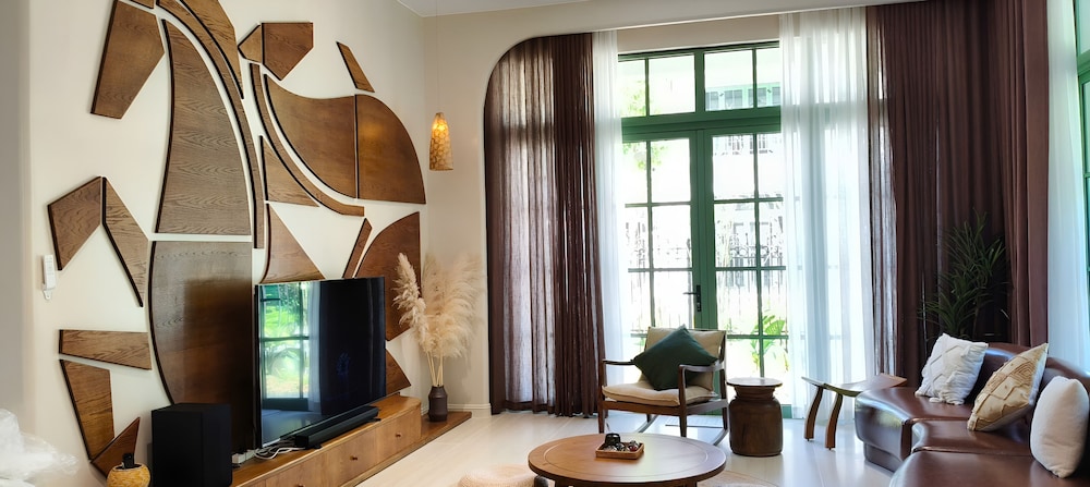Hayha Villa - Tropical Garden Khem Beach