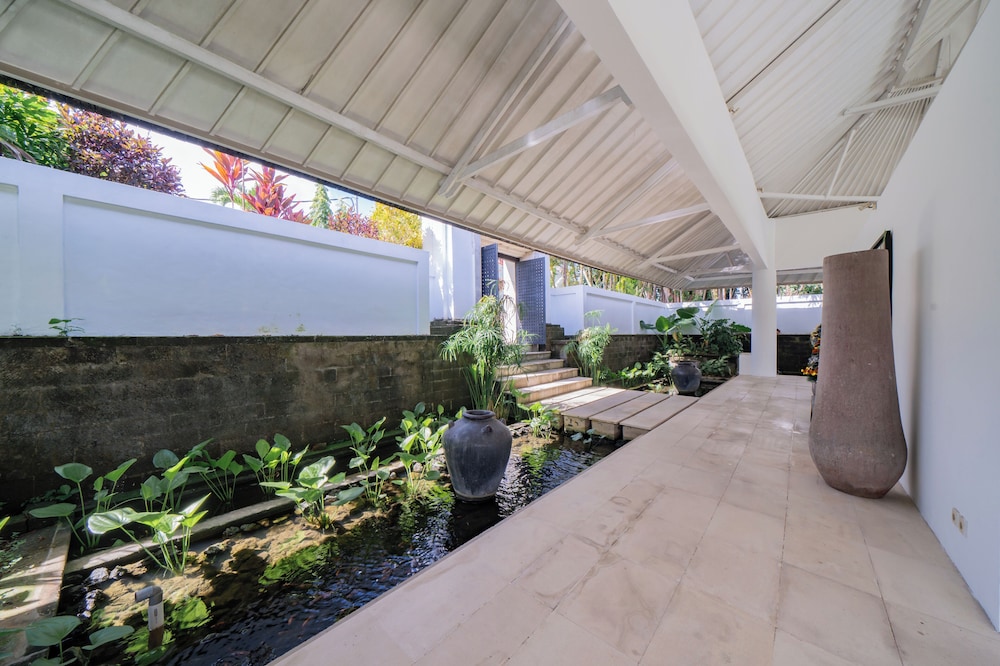 Outsite Bali
