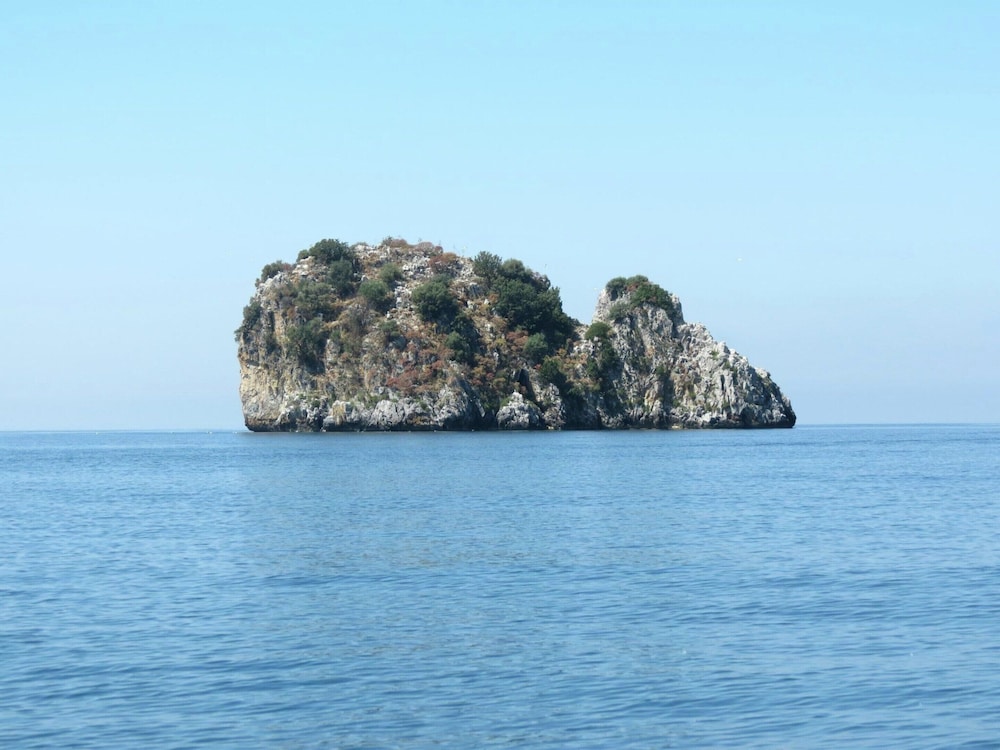 Cilento Getaway w/ Terrace view 2