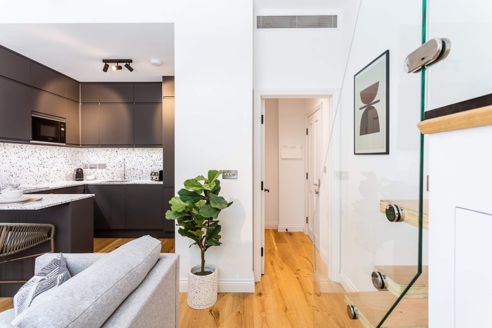 Coleherne Road Residence VI