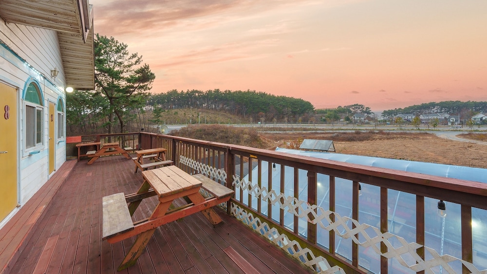 Taean Vintage House Pet-friendly Pension