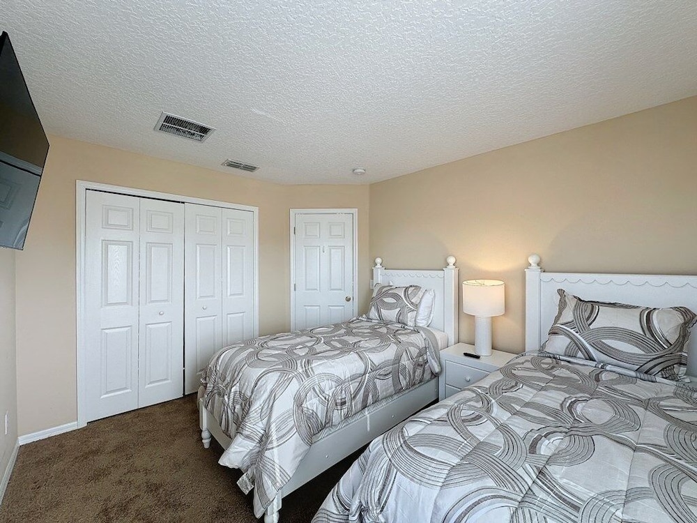 Emerald Island Four Bed Pool Home Close To Disney 4 Bedroom Villa