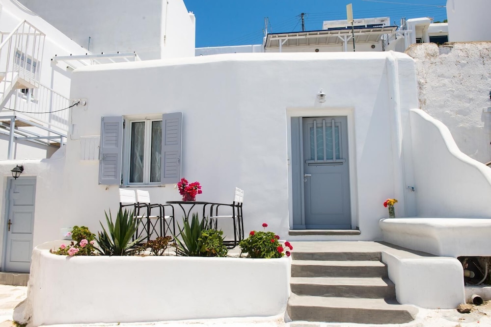 Chora House view 3