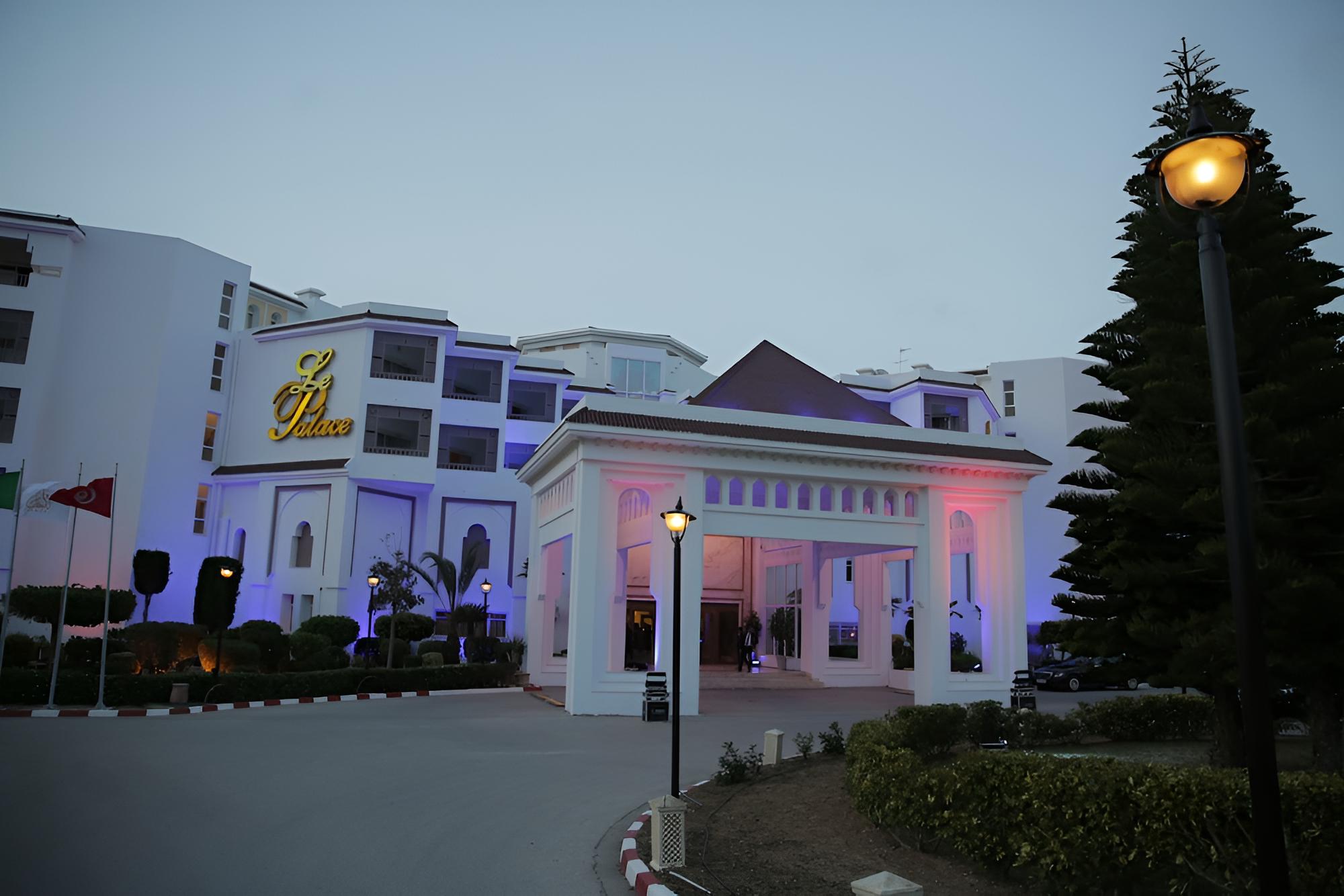 Le Palace Hotel view 2