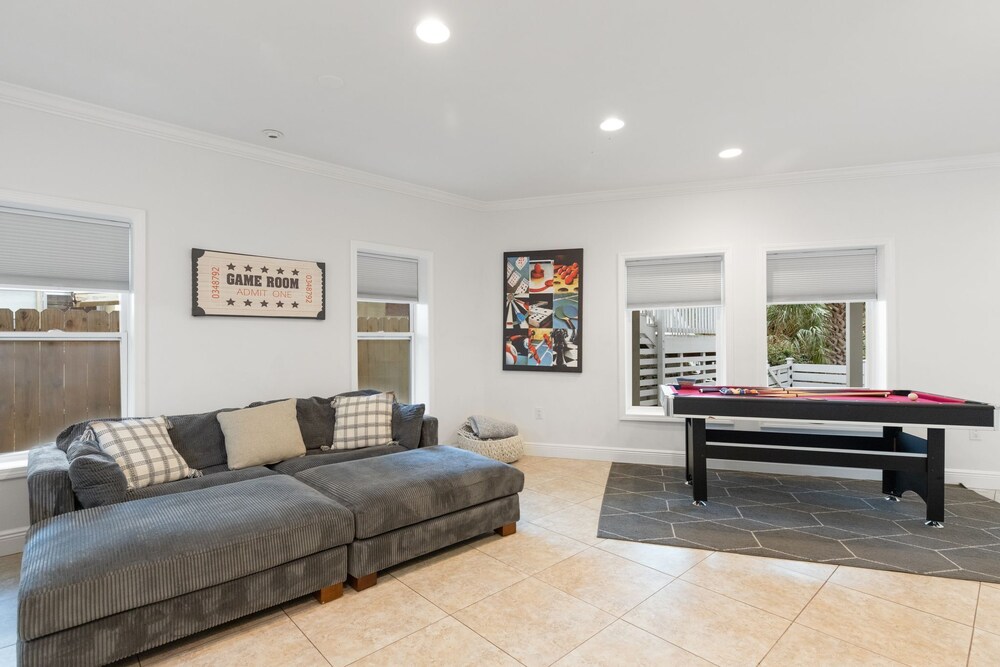 Seas & Greetings! 5BR 4BA House! Elegant Coastal Living Near the Shore