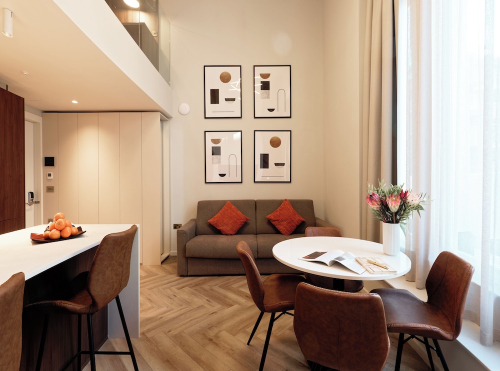 Notting Hill Hyde Park Apartments