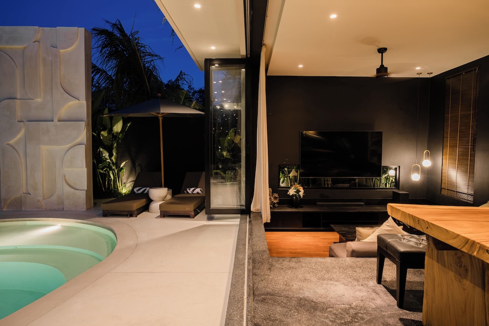 Villa Bōld x Gold At Bōld- Luxury Villas