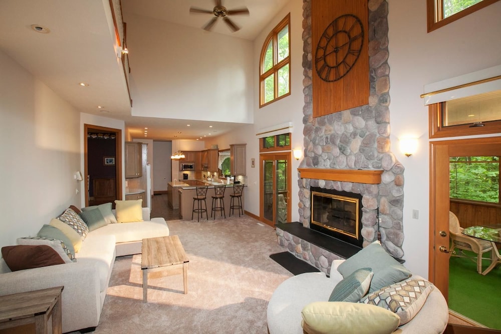 Goshorn Lake Cottages