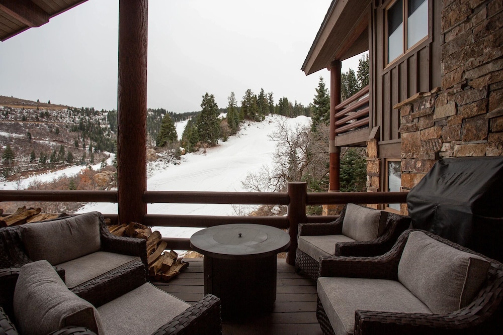 La Maconnerie at Deer Valley Resort - Four Bedroom Condo with Hot Tub #3 4 Condo