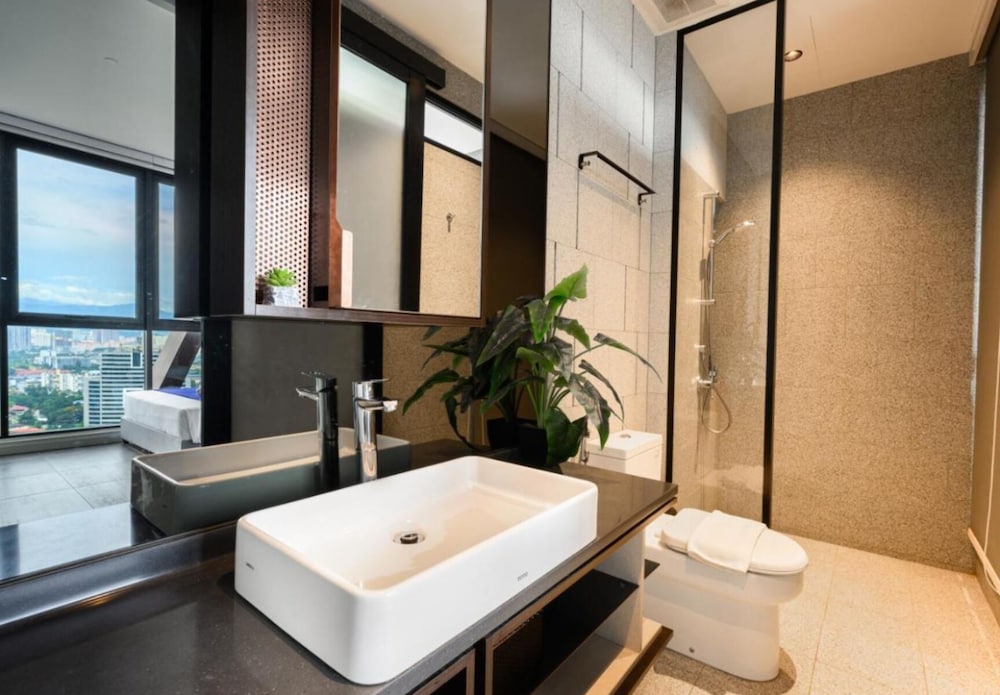 Scarletz Suites KLCC by Purple Orchid