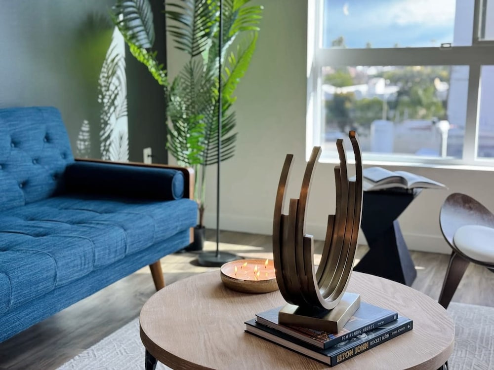 Modern Mid-hollywood Home Sunset View Free Parking