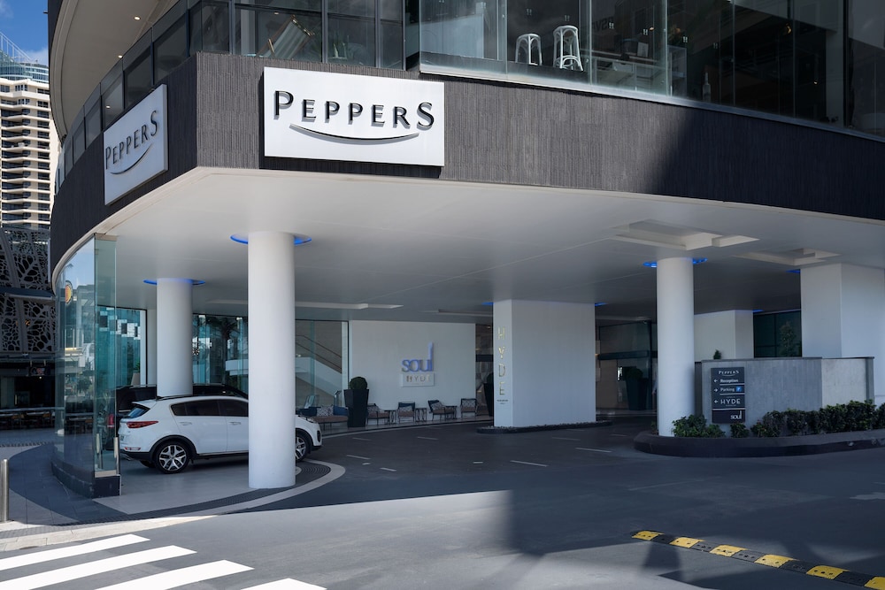 Hotel Peppers Soul Surfers Paradise - Image 1