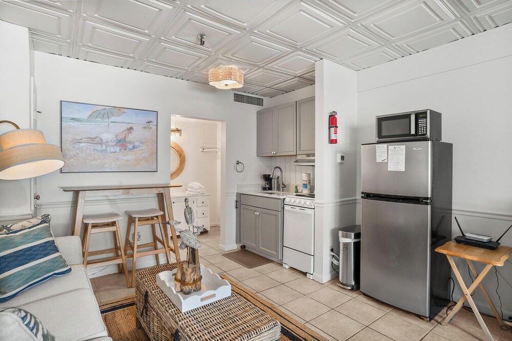 512 Sunsuite