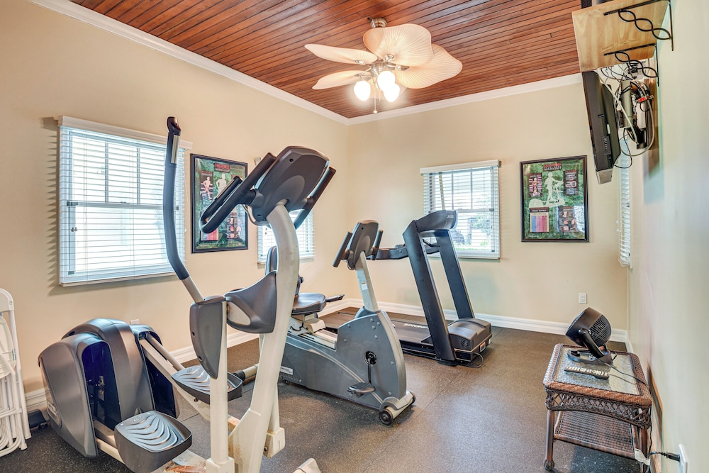 Direct Beach Access: NSB Condo w/ Community Perks