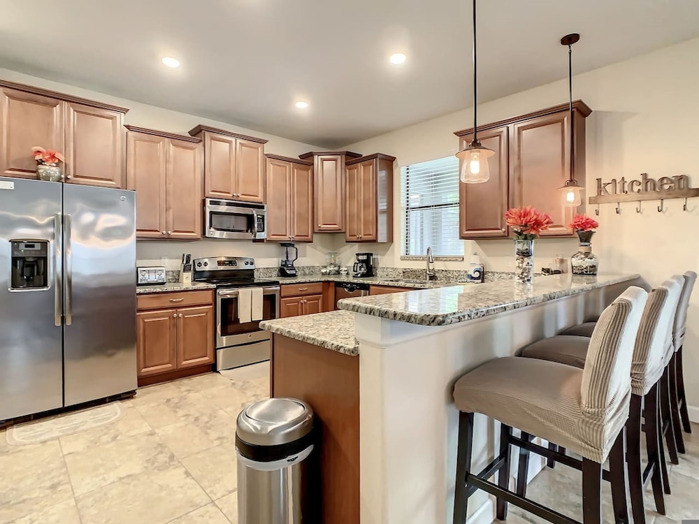 Champions Gate Oasis - 7 bed - Private Pool view 2