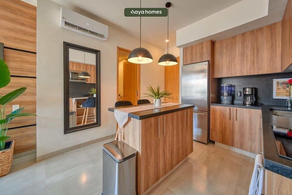 Cozy 1Br Apt - Pool - Gym - 2 Min to the Beach
