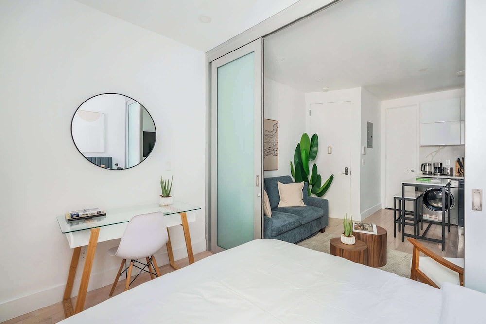 317 UES Apartments