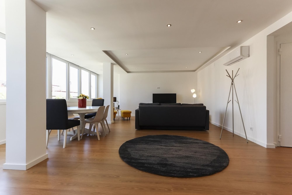 Marques Premium II by Homing view 4