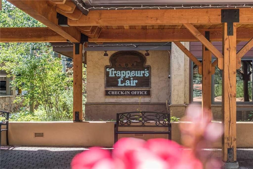 3306 Champagne Lodge, Trappeur's Crossing Apartment 2