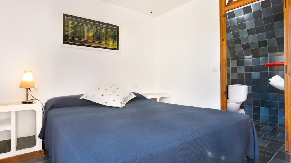 Rosamar in Llafranc With 3 Bedrooms and 2 Bathrooms