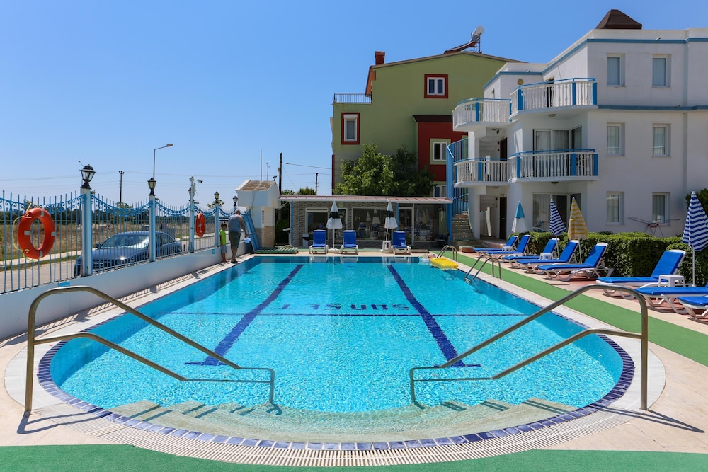 Sunset Village Apart Otel - Image 49