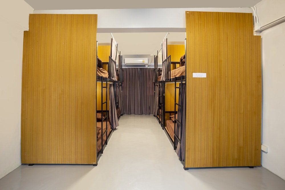 OYO 723 Lamphun Hostel