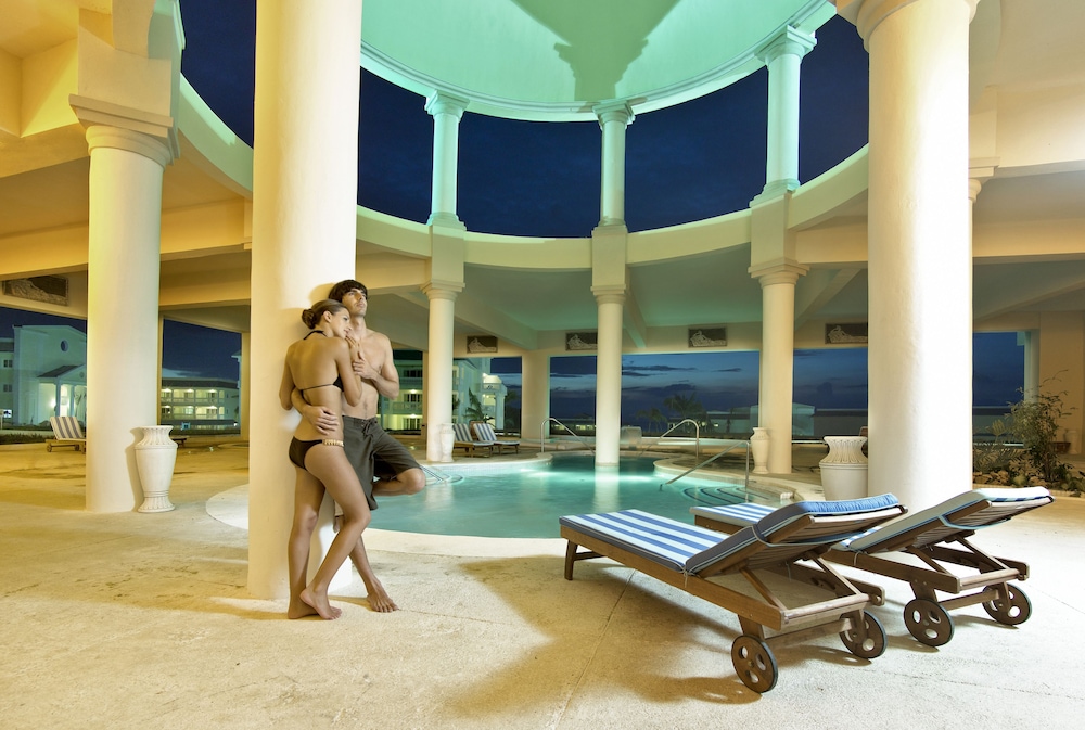 Grand Palladium Lady Hamilton Resort  Spa All Inclusive - Property Image 85